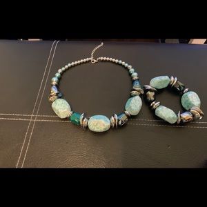 Paparazzi necklace and bracelet